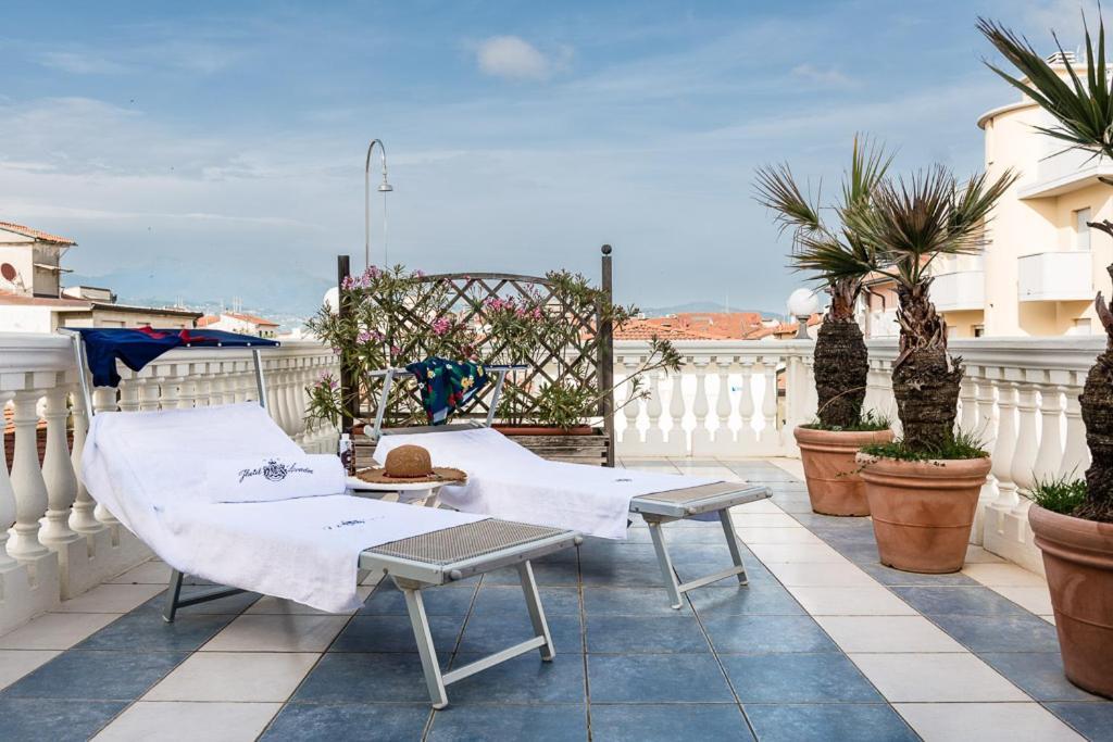 Hotel London Viareggio Kültér fotó