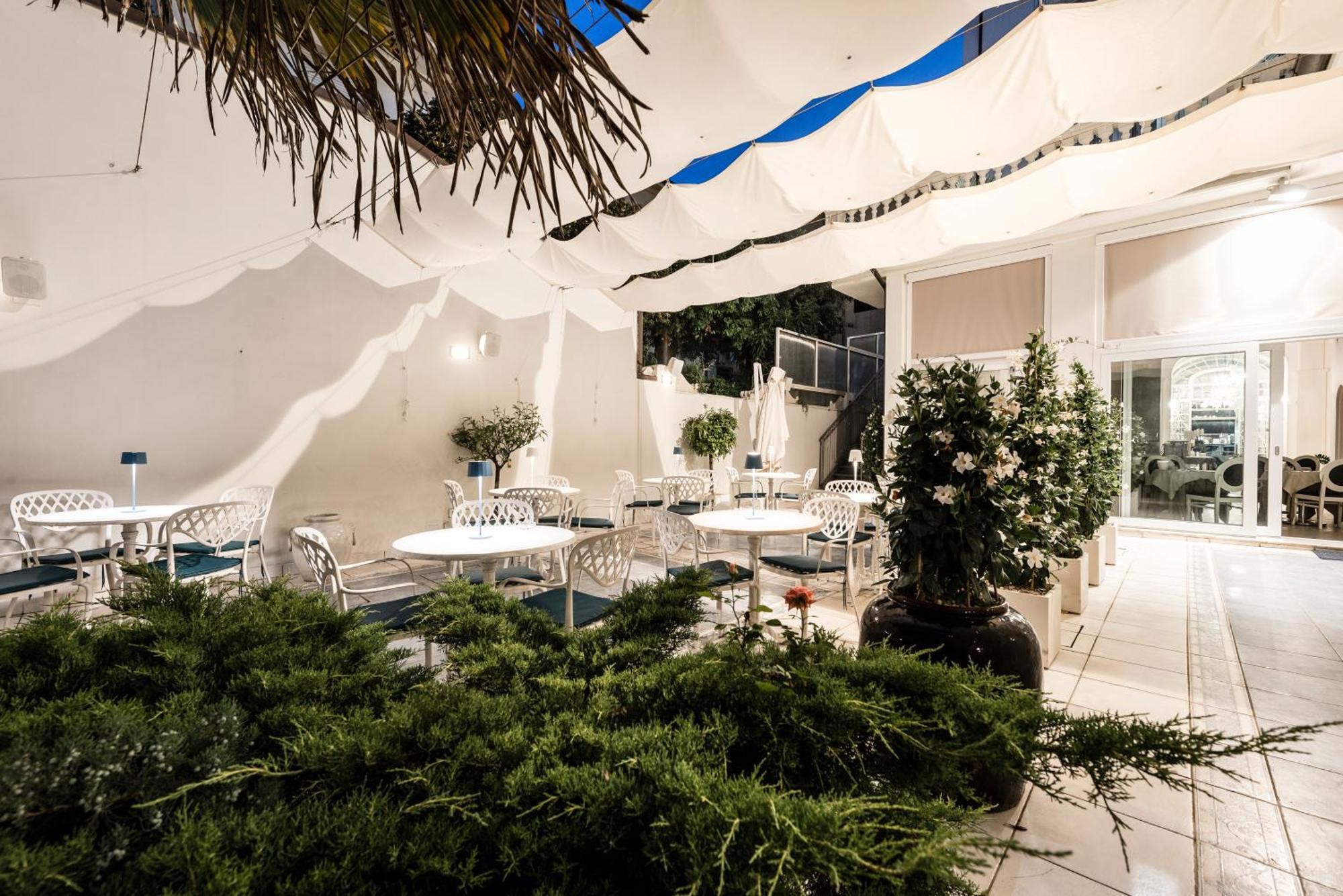 Hotel London Viareggio Kültér fotó