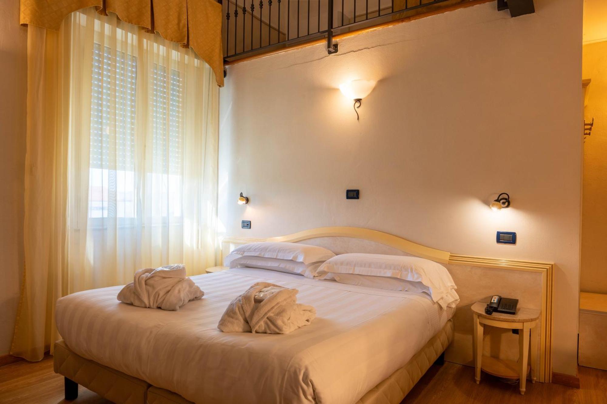 Hotel London Viareggio Kültér fotó