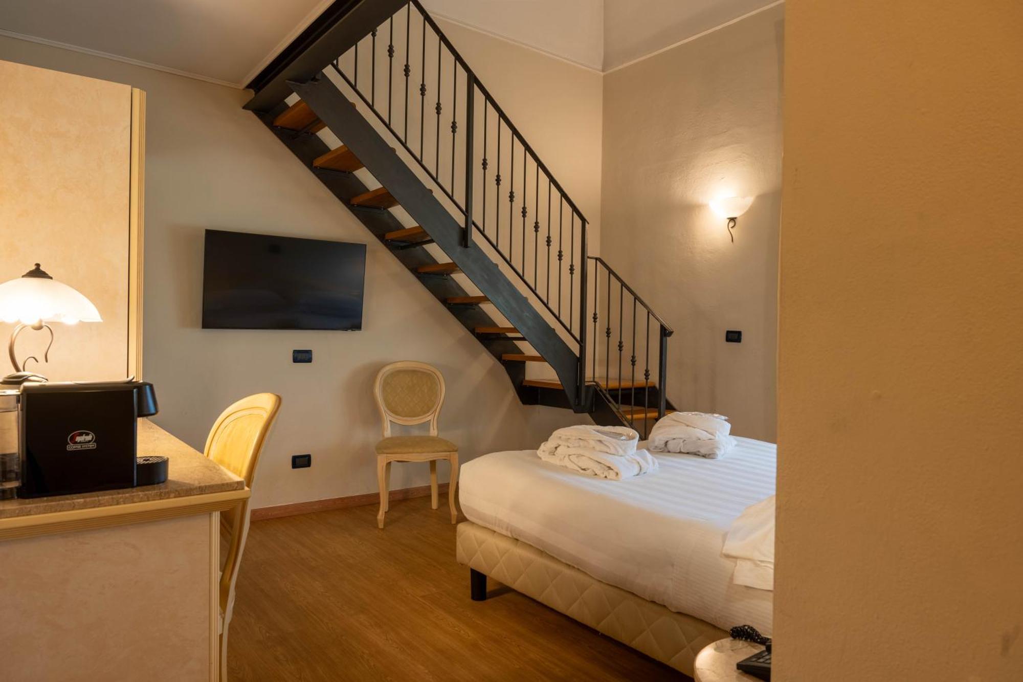 Hotel London Viareggio Kültér fotó