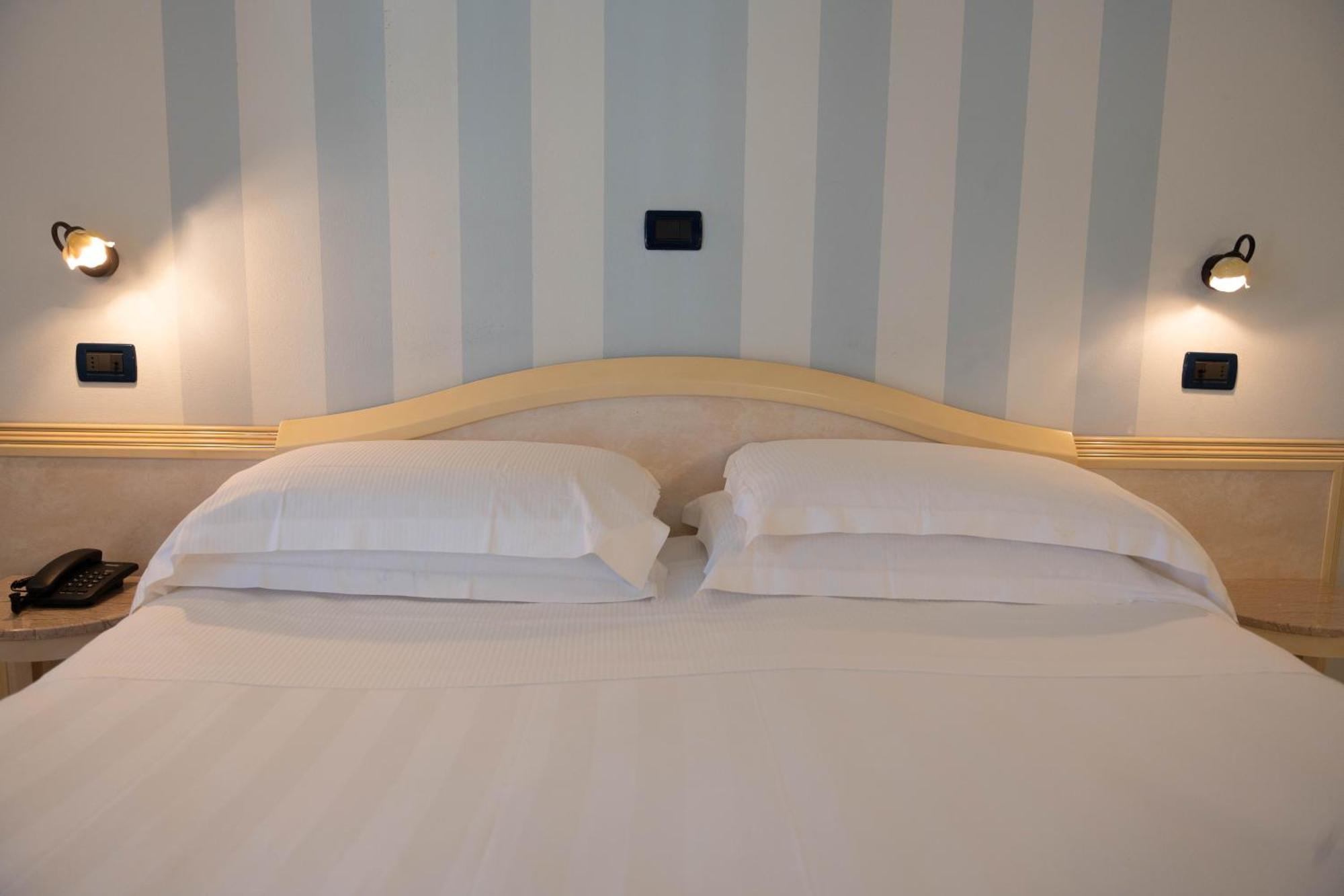Hotel London Viareggio Kültér fotó
